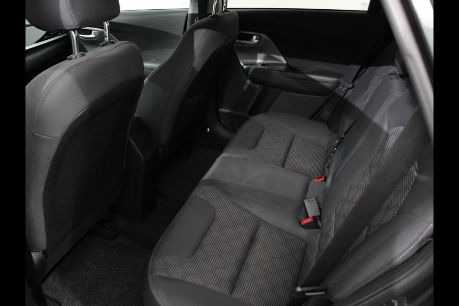 Kia Niro 1.6 GDi PHEV Hybrid DynamicPlusLine Climate control Cruise control Lichtmetalen velgen Led Navigatie Parkeersensoren Camera Apple Carplay/ Android auto Trekhaak