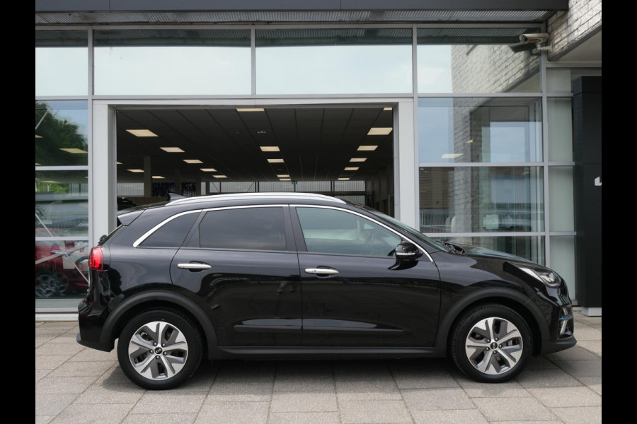 Kia e-Niro ExecutiveLine 64 kWh | SOH 99% | Schuif/kantel | JBL | Electrische stoelen | Stoelverwarming/verkoeling | Leer