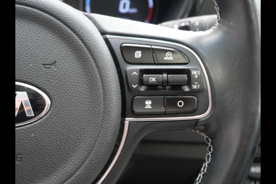 Kia e-Niro ExecutiveLine 64 kWh | SOH 99% | Schuif/kantel | JBL | Electrische stoelen | Stoelverwarming/verkoeling | Leer