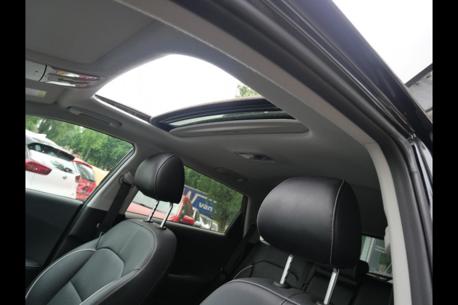 Kia e-Niro ExecutiveLine 64 kWh | SOH 99% | Schuif/kantel | JBL | Electrische stoelen | Stoelverwarming/verkoeling | Leer