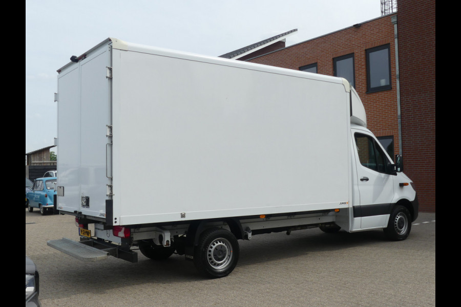 Mercedes-Benz Sprinter 317 CDI Meubelbak Airco/Camera/Achterdeuren