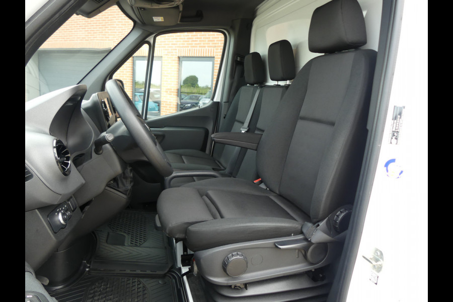 Mercedes-Benz Sprinter 317 CDI Meubelbak Airco/Camera/Achterdeuren