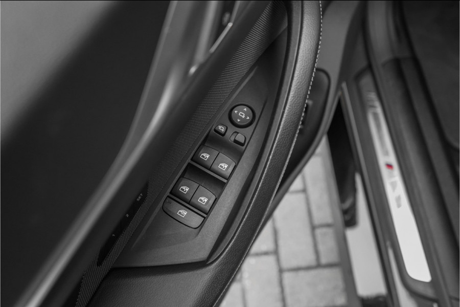 BMW 4 Serie Gran Coupé 430i M-Sport Laser Schuifdak M-Stoel ACC Trekhaak
