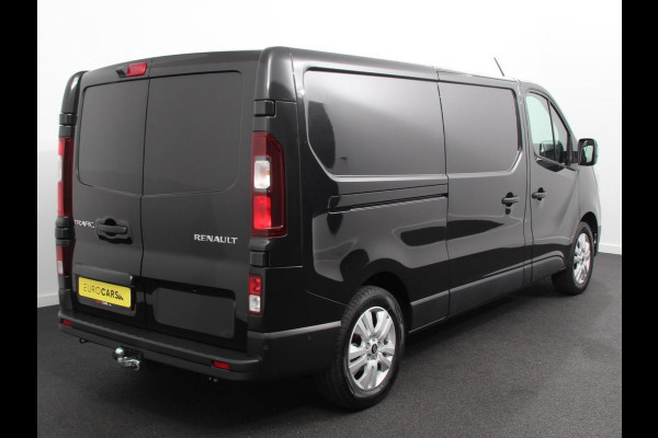Renault Trafic 2.0 Blue dCi 150 EDC T30 L2H1 Advance Navigatie Airco Lichtmetalen velgen Betimmering Trekhaak Camera Parkeer sensoren Dab