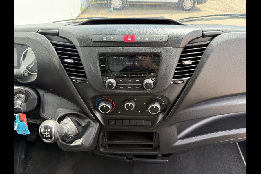 Iveco Daily 35C14 2.3 Laadklep Airco Cruise Control Bakwagen Koffer Meubelbak