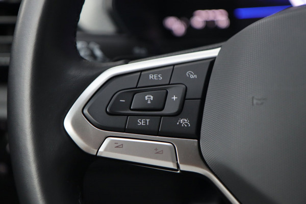 Volkswagen T-Cross 1.0 TSI / VIRTUAL / KEYLESS / ACC / CAMERA / CARPLAY