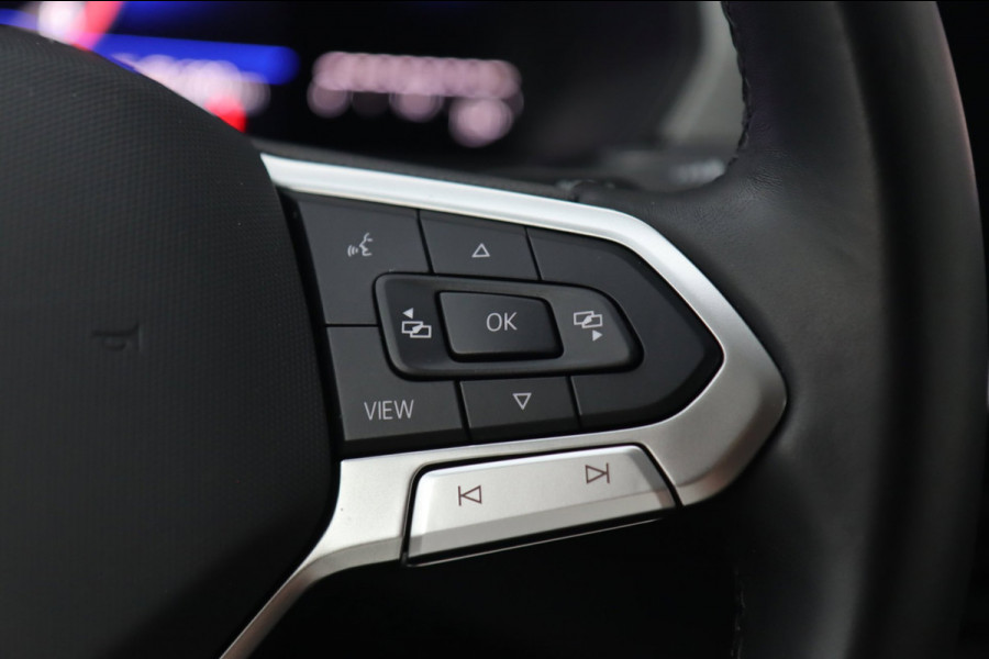 Volkswagen T-Cross 1.0 TSI / VIRTUAL / KEYLESS / ACC / CAMERA / CARPLAY