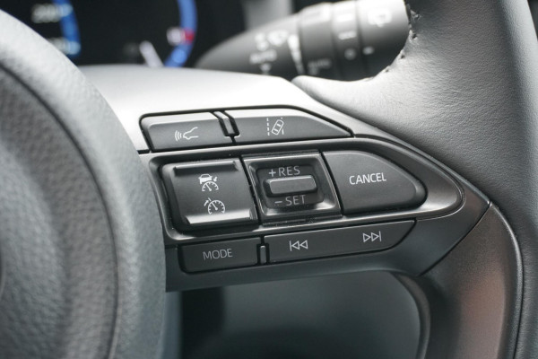Toyota Yaris Cross 1.5 Hybrid Dynamic * 15.308 NAP * + CAMERA / TREKHAAK / CARPLAY