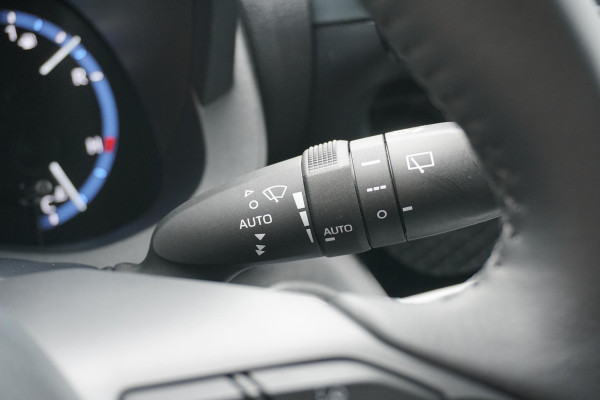 Toyota Yaris Cross 1.5 Hybrid Dynamic * 15.308 NAP * + CAMERA / TREKHAAK / CARPLAY