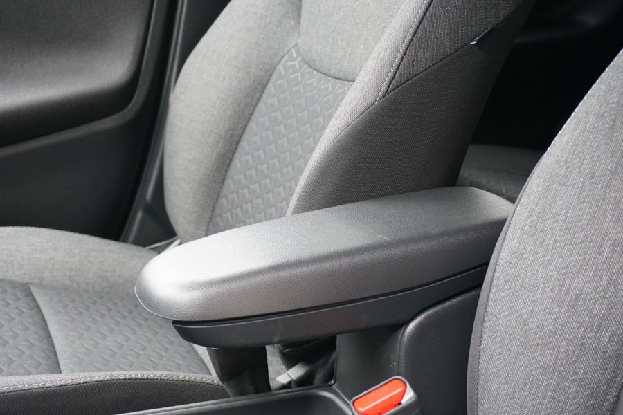 Toyota Yaris Cross 1.5 Hybrid Dynamic * 15.308 NAP * + CAMERA / TREKHAAK / CARPLAY