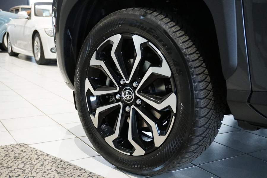 Toyota Yaris Cross 1.5 Hybrid Dynamic * 15.308 NAP * + CAMERA / TREKHAAK / CARPLAY