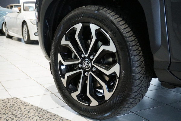 Toyota Yaris Cross 1.5 Hybrid Dynamic * 15.308 NAP * + CAMERA / TREKHAAK / CARPLAY