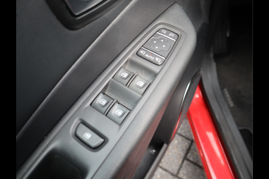 Renault Captur 1.2 TCe Intens Navi / Camera / Trekh / Keyless / Pdc / Cruise / G3 lpg installatie