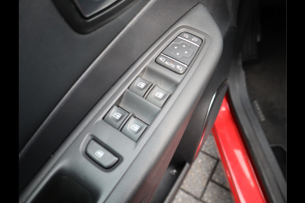 Renault Captur 1.2 TCe Intens Navi / Camera / Trekh / Keyless / Pdc / Cruise / G3 lpg installatie