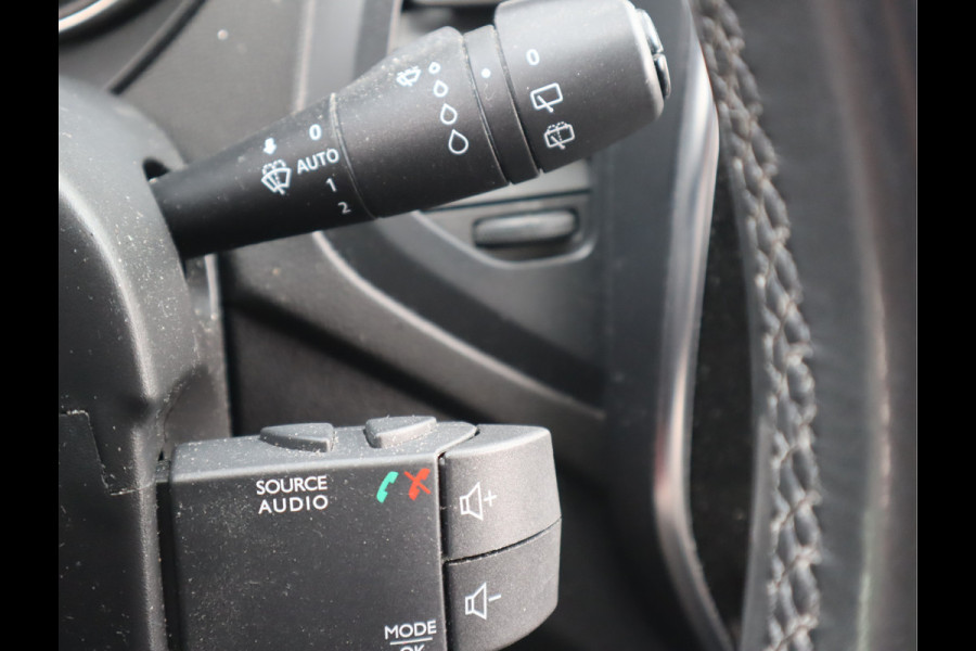 Renault Captur 1.2 TCe Intens Navi / Camera / Trekh / Keyless / Pdc / Cruise / G3 lpg installatie