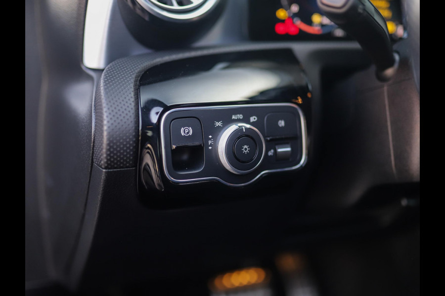 Mercedes-Benz A-Klasse 250 e Business Solution AMG Limited | Camera | Memory | ACC | Stoelverw.