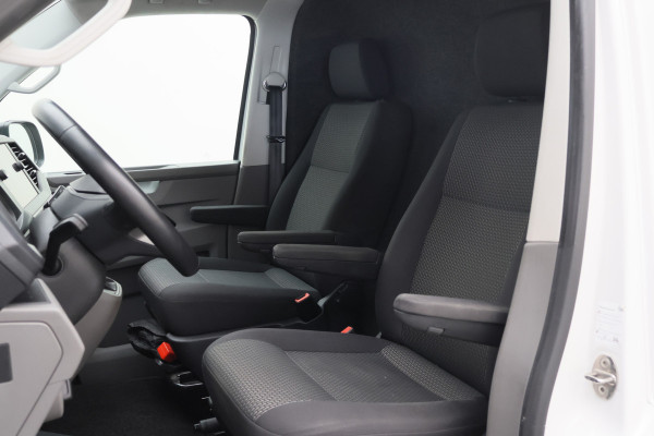 Volkswagen Transporter 2.0 TDI L2H1 30 DSG Cruise, Apple Carplay, Trekhaak, PDC