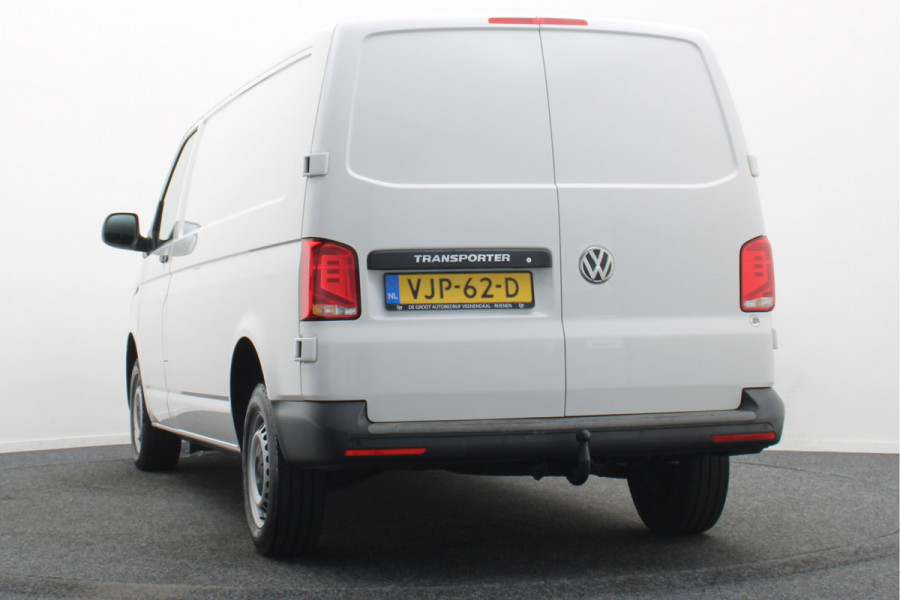 Volkswagen Transporter 2.0 TDI L2H1 30 DSG Cruise, Apple Carplay, Trekhaak, PDC