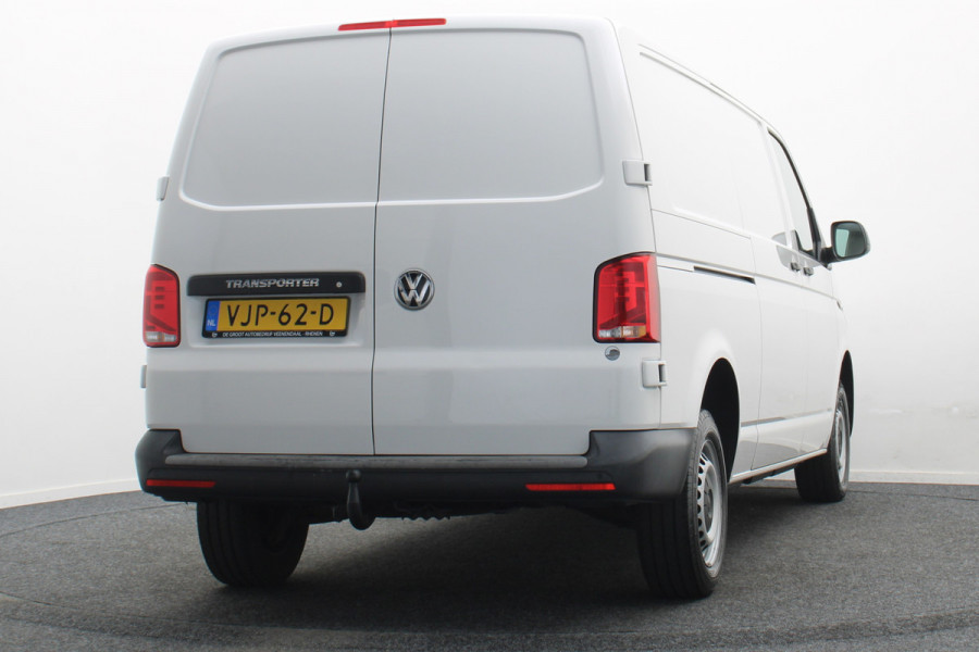 Volkswagen Transporter 2.0 TDI L2H1 30 DSG Cruise, Apple Carplay, Trekhaak, PDC