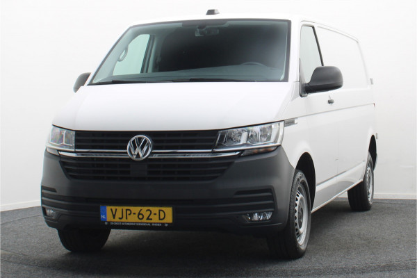 Volkswagen Transporter 2.0 TDI L2H1 30 DSG Cruise, Apple Carplay, Trekhaak, PDC