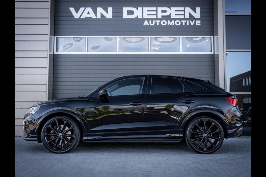 Audi Q3 Sportback TFSI RS Q3 - Full Black Edition l ACC l B&O | BTW