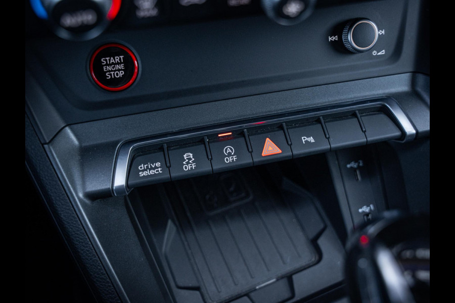 Audi Q3 Sportback TFSI RS Q3 - Full Black Edition l ACC l B&O | BTW