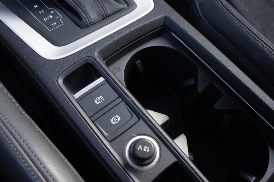 Audi Q3 35 TFSI Advanced Matrix Camera Stoelverwarming Trekhaak