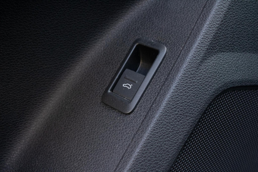 Audi Q3 35 TFSI Advanced Matrix Camera Stoelverwarming Trekhaak