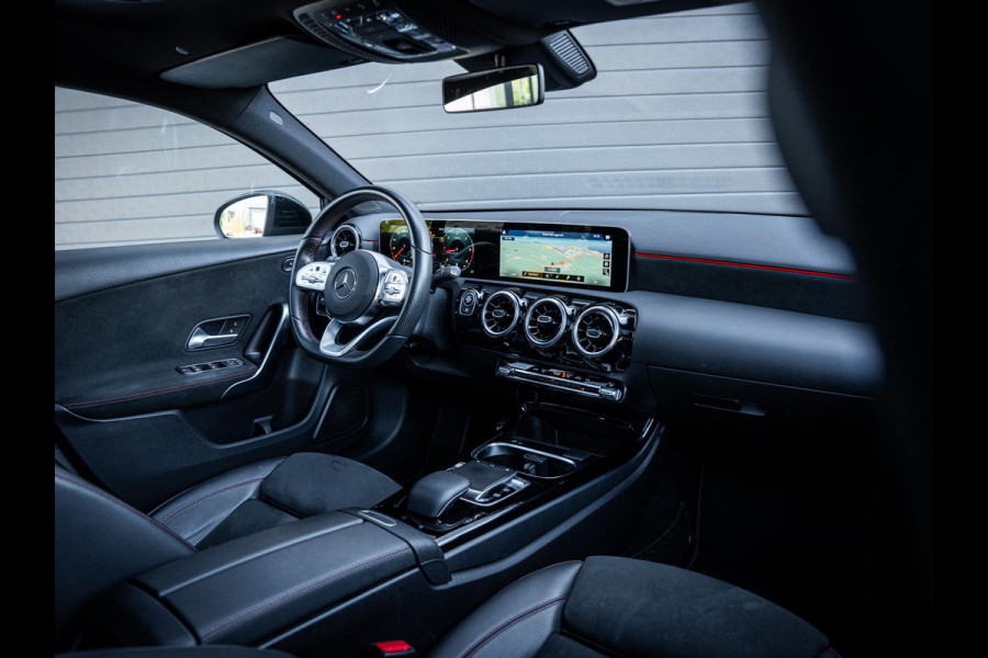 Mercedes-Benz A-Klasse 220 d Premium Plus - AMG l Pano l Night pakket