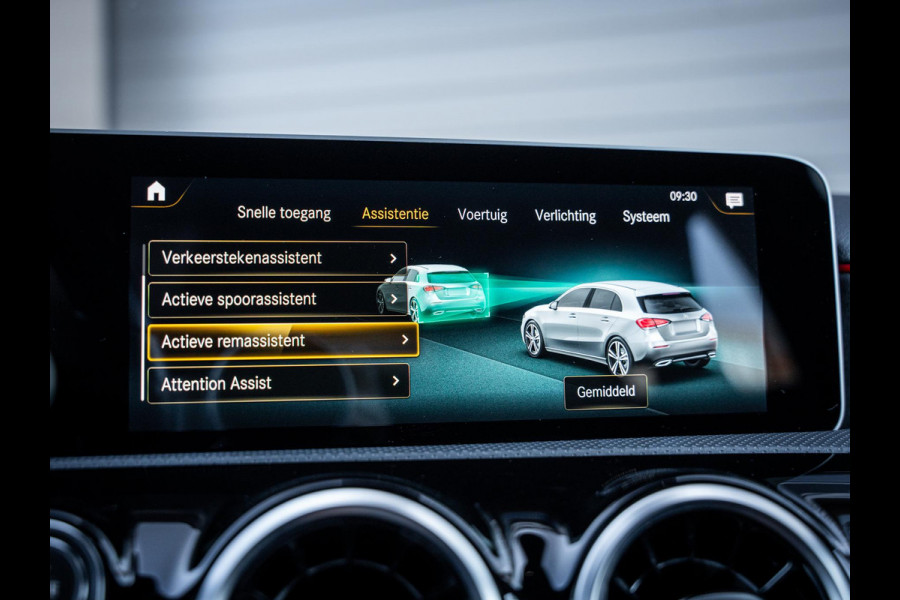 Mercedes-Benz A-Klasse 220 d Premium Plus - AMG l Pano l Night pakket
