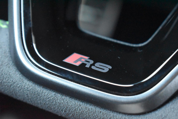 Audi RS3 Sportback 2.5 TFSI RS3 quattro HULK Pano HUD Kuip Lane Sonos Camera RS3 400PK