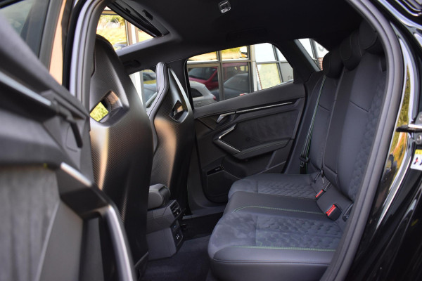 Audi RS3 Sportback 2.5 TFSI RS3 quattro HULK Pano HUD Kuip Lane Sonos Camera RS3 400PK