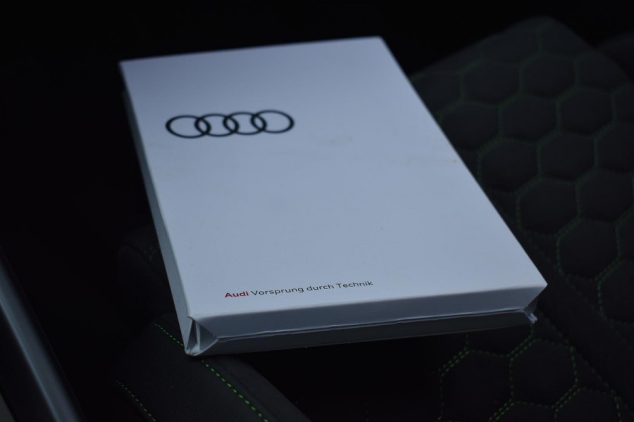 Audi RS3 Sportback 2.5 TFSI RS3 quattro HULK Pano HUD Kuip Lane Sonos Camera RS3 400PK