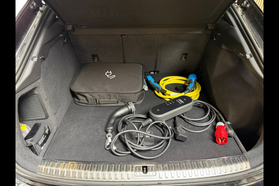 Audi Q3 Sportback 45 TFSI e 3X S-LINE|PANO|SONOS|MATRIXLED|360CAM|MEMORY|KEYLESS|SFEERVERLICHTING|TREKHAAK|DEALER ONDERHOUDEN|VOL!