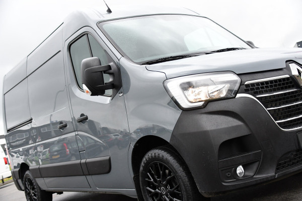 Renault Master T35 2.3 dCi 150 L2H2 PB Edition Camera, Cruise, Carplay, Automaat, Clima, 150pk, Multimedia, NAVI, Uniek!