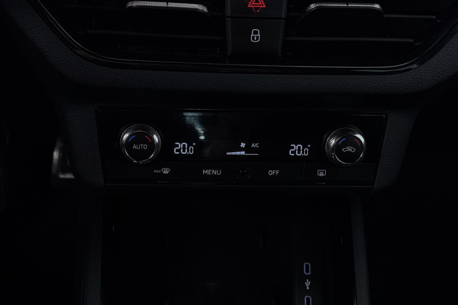 Škoda Kamiq 1.0 TSI Sport Business (PARKEERSENSOREN, CRUISE CONTROL, BLUETOOTH)