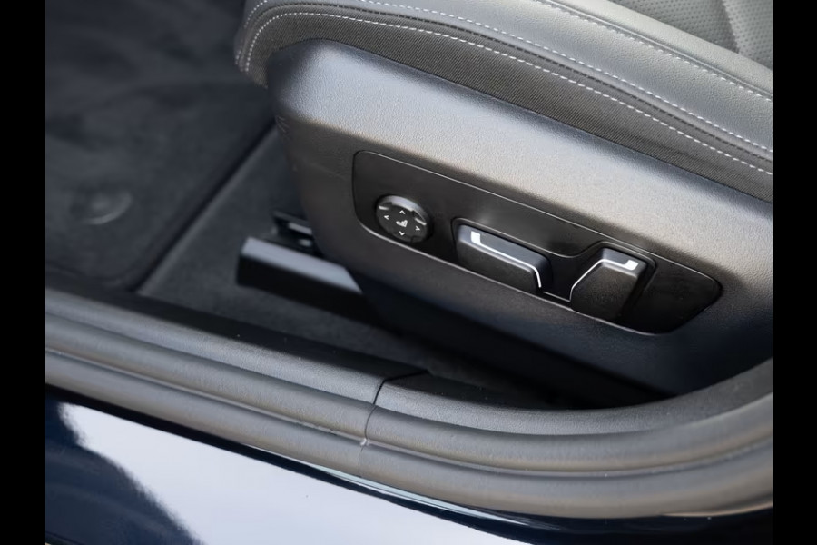 BMW 5 Serie 550e xDrive M-SPORT Pro ** PANO, LEDER, TREKH, STOELVENT, B&W Sound, 20-inch LMV ** Ex. BMW AG - 26k onder NP ** ** INFORMEER OOK NAAR ONZE AANTREKKELIJKE FINANCIAL-LEASE TARIEVEN **