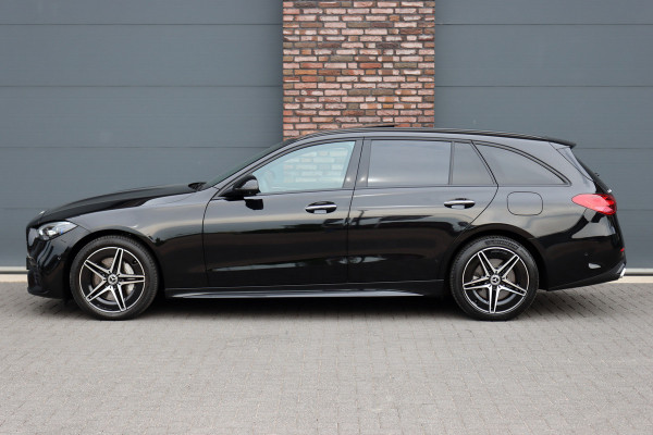 Mercedes-Benz C-Klasse Estate 300 e AMG Line Premium+ | Panoramadak | Memory | Nappa Leder | Trekhaak | HUD | Augmented Reality | Keyless Go | Surround Camera | Dodehoekassistent |