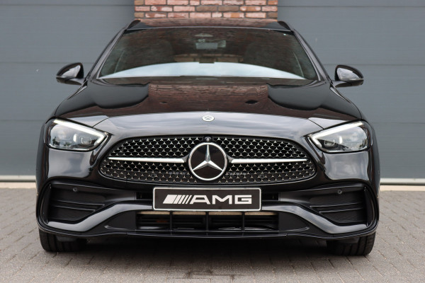 Mercedes-Benz C-Klasse Estate 300 e AMG Line Premium+ | Panoramadak | Memory | Nappa Leder | Trekhaak | HUD | Augmented Reality | Keyless Go | Surround Camera | Dodehoekassistent |