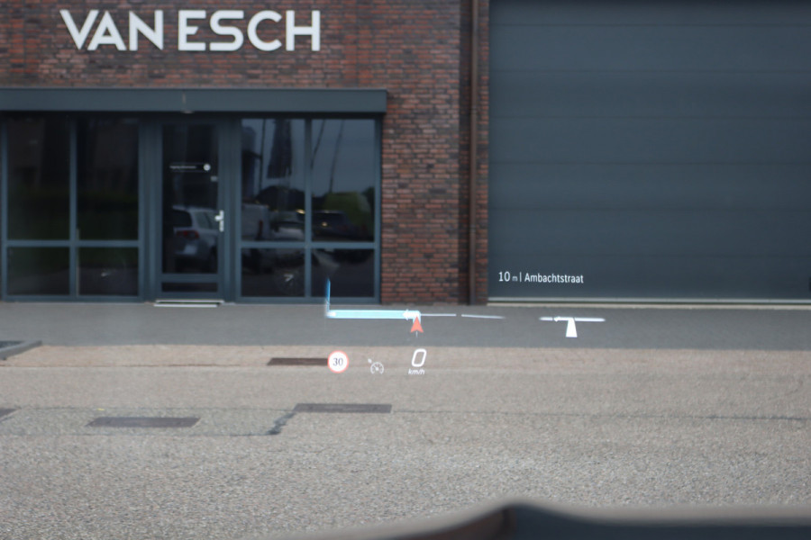 Mercedes-Benz C-Klasse Estate 300 e AMG Line Premium+ | Panoramadak | Memory | Nappa Leder | Trekhaak | HUD | Augmented Reality | Keyless Go | Surround Camera | Dodehoekassistent |