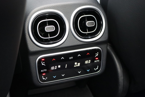 Mercedes-Benz C-Klasse Estate 300 e AMG Line Premium+ | Panoramadak | Memory | Nappa Leder | Trekhaak | HUD | Augmented Reality | Keyless Go | Surround Camera | Dodehoekassistent |