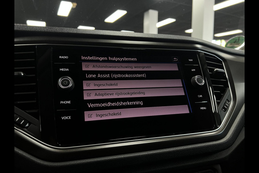 Volkswagen T-Roc 1.0 TSI Carplay | LED | Elek.koffer|Virtual