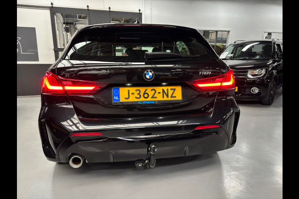BMW 1-serie 118i Executive M-Sport / Led / Navi / Stoelverwarming