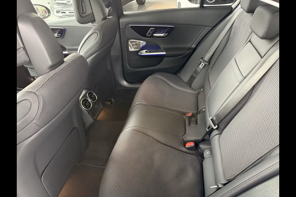 Mercedes-Benz C-Klasse 300e AVANTGARDE ** HIGH LED, PANORAMA, MEM, CAMERA, PRIVACY ** 1e EIG - Ex MB-AG - UNFALLFREI ** ** INFORMEER OOK NAAR ONZE AANTREKKELIJKE FINANCIAL-LEASE TARIEVEN **