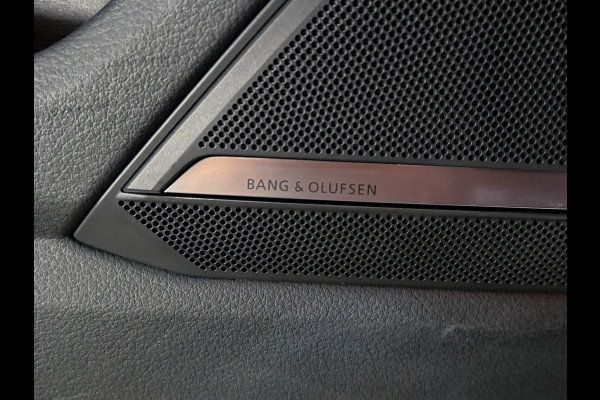 Audi A6 Avant 55 TFSI e quattro S Competition RS-Stoelen|B&o|Sfeer|Panorama|367PK