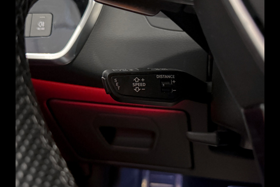 Audi A6 Avant 55 TFSI e quattro S Competition RS-Stoelen|B&o|Sfeer|Panorama|367PK