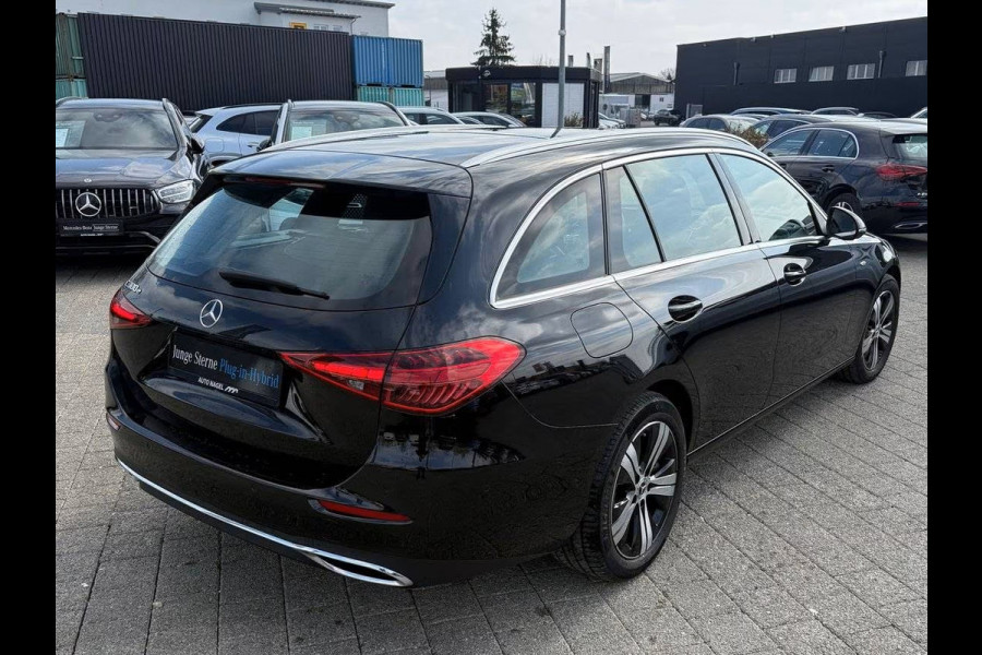Mercedes-Benz C-Klasse Estate 300e T AVANTGARDE ** LED, PANORAMA, MEMORY, WINTER- & SPIEGEL-PACK, KEYLESS ** 1e EIG - UNFALLFREI ** ** INFORMEER OOK NAAR ONZE AANTREKKELIJKE FINANCIAL-LEASE TARIEVEN **
