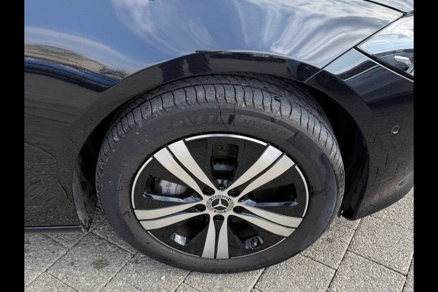 Mercedes-Benz C-Klasse Estate 300e T AVANTGARDE ** LED, PANORAMA, MEMORY, WINTER- & SPIEGEL-PACK, KEYLESS ** 1e EIG - UNFALLFREI ** ** INFORMEER OOK NAAR ONZE AANTREKKELIJKE FINANCIAL-LEASE TARIEVEN **