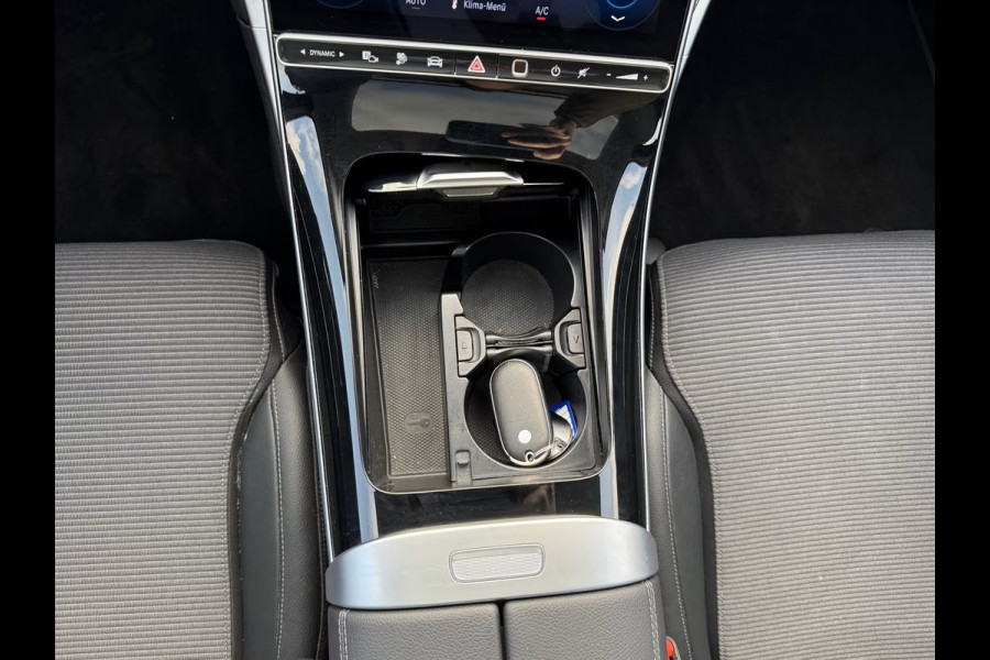 Mercedes-Benz C-Klasse Estate 300e T AVANTGARDE ** LED, PANORAMA, DISTR, MEM, WINTER & SPIEGEL-PACK ** 1e EIG - UNFALLFREI ** ** INFORMEER OOK NAAR ONZE AANTREKKELIJKE FINANCIAL-LEASE TARIEVEN **