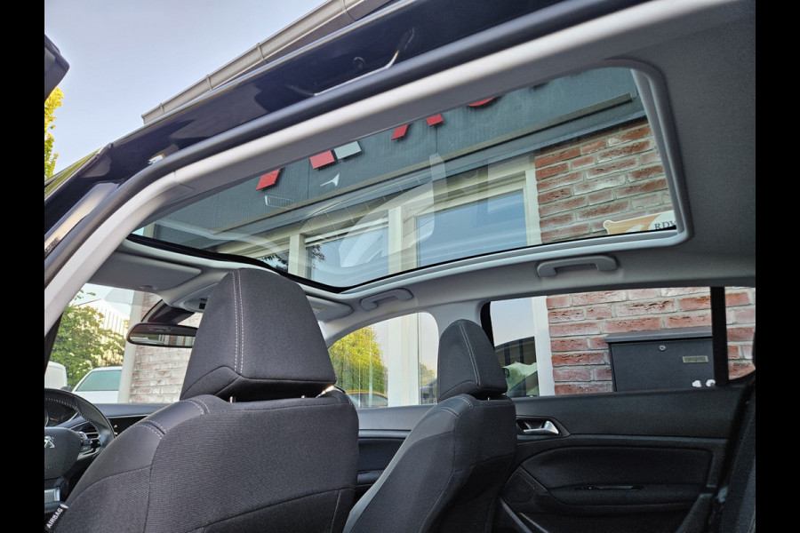 Peugeot 308 1.2 PureTech Blue Lease Premium Automaat! Panoramadak! Dealer Onderhouden! NAP! Navigatie!